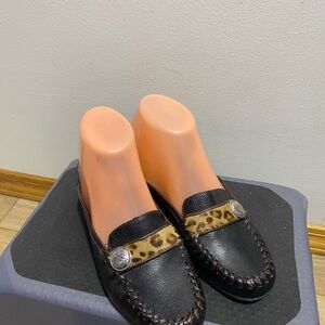 BRIGHTON Eartha Women’s Black Italian Leather Kitten Heel Mules Sz 6.5M